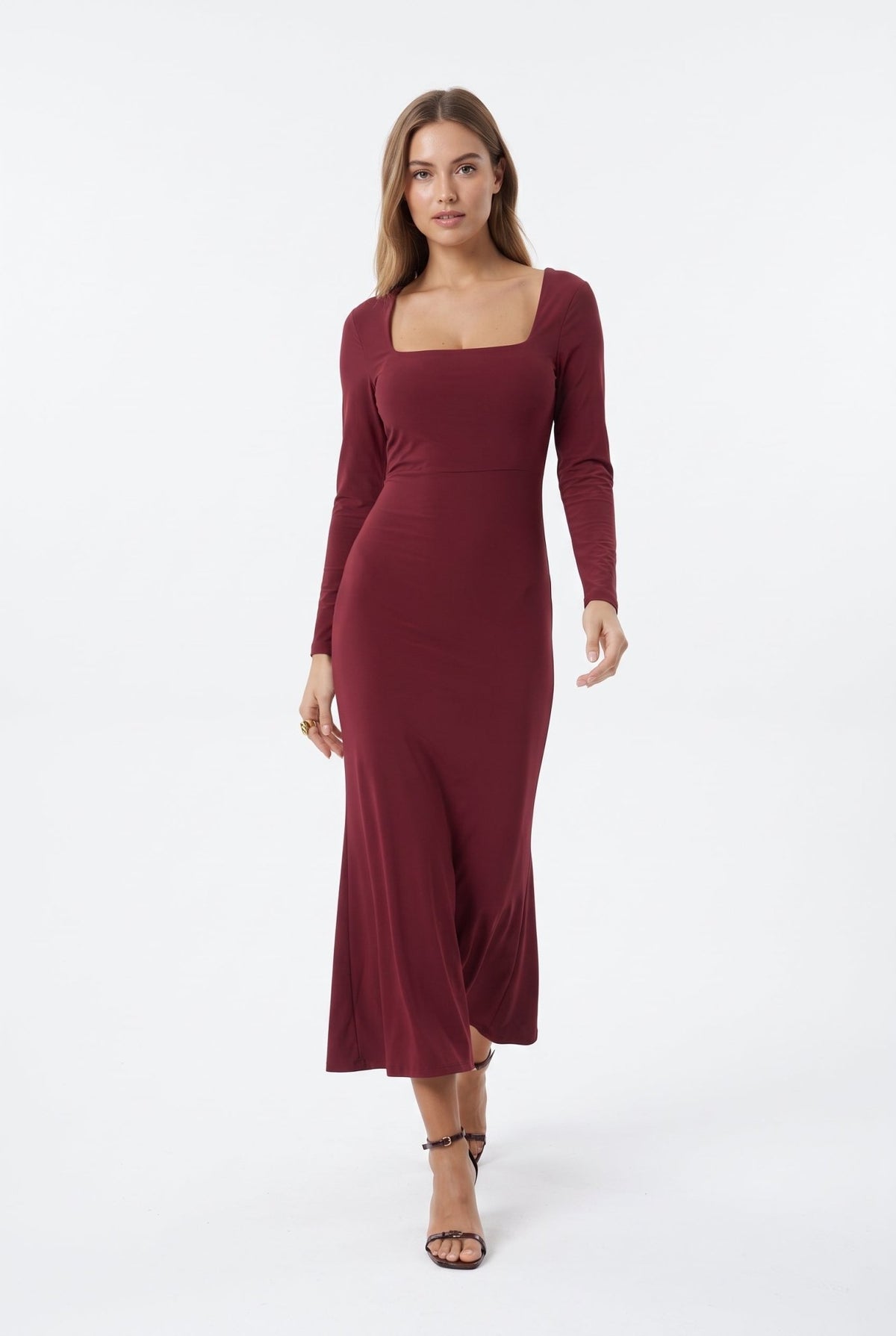 Bordo Maxi Volanlı Kare Yaka Fitted/Vücuda Oturan Maxi Esnek Örme Elbise - LUMINOIRE