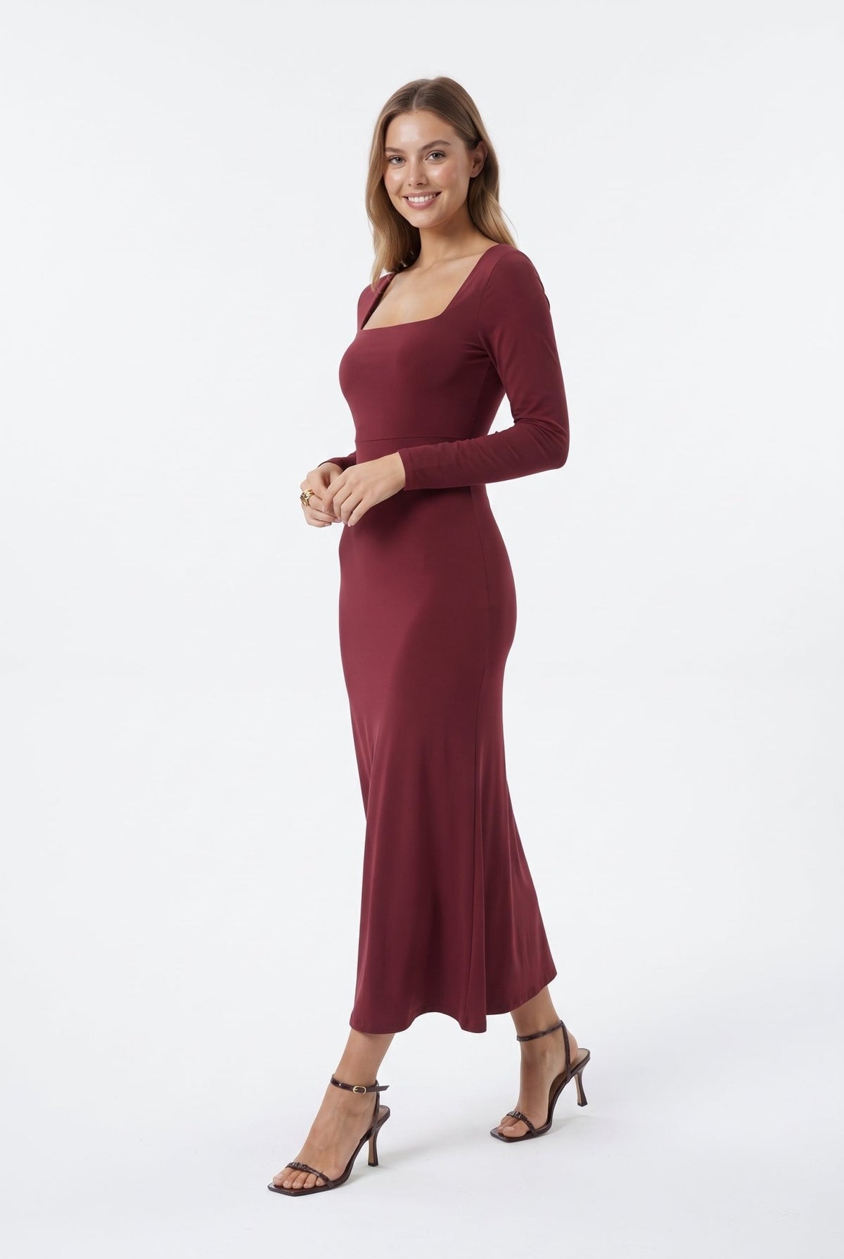 Bordo Maxi Volanlı Kare Yaka Fitted/Vücuda Oturan Maxi Esnek Örme Elbise - LUMINOIRE
