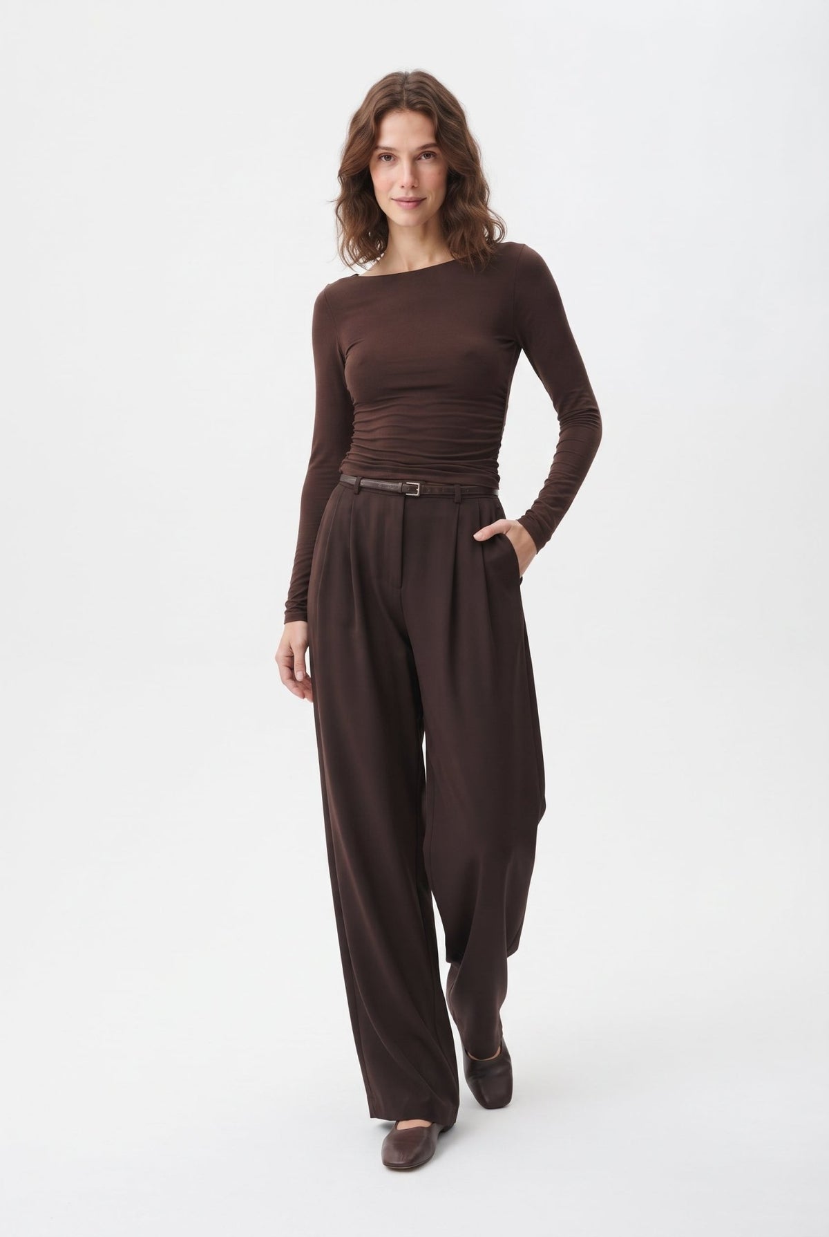 Kahverengi Kemerli Pilili Wide Leg/Extra Geniş Paça Dokuma Pantolon - LUMINOIRE