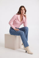 Pembe Çıkarılabilir Kürk Detaylı Fitted Crop Triko Hırka - LUMINOIRE