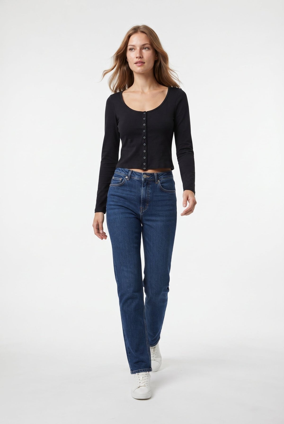 Siyah Düz Fitted Havuz Yaka Çıtçıtlı Crop Viskon Ribana Örme Bluz - LUMINOIRE