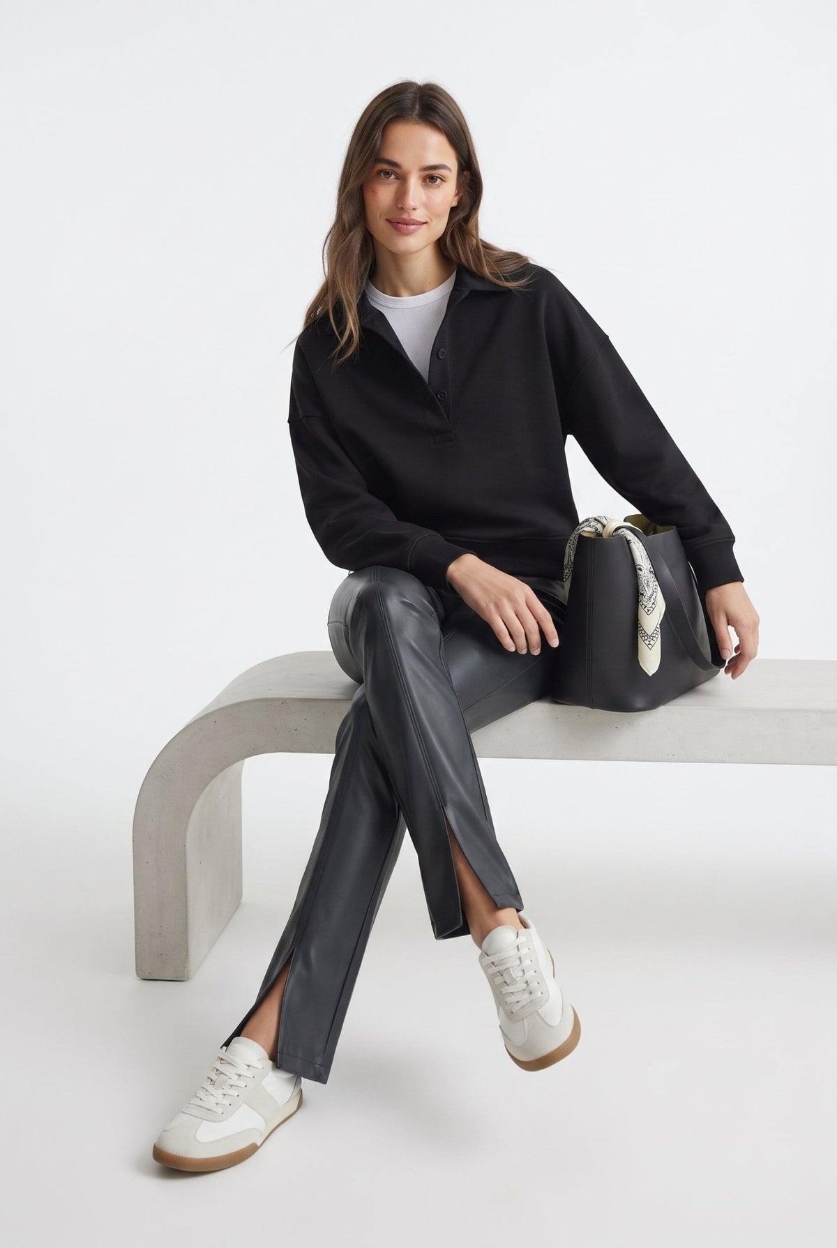 Siyah Kalın Şardonsuz Düğmeli Polo Yaka Oversize Örme Sweatshirt - LUMINOIRE