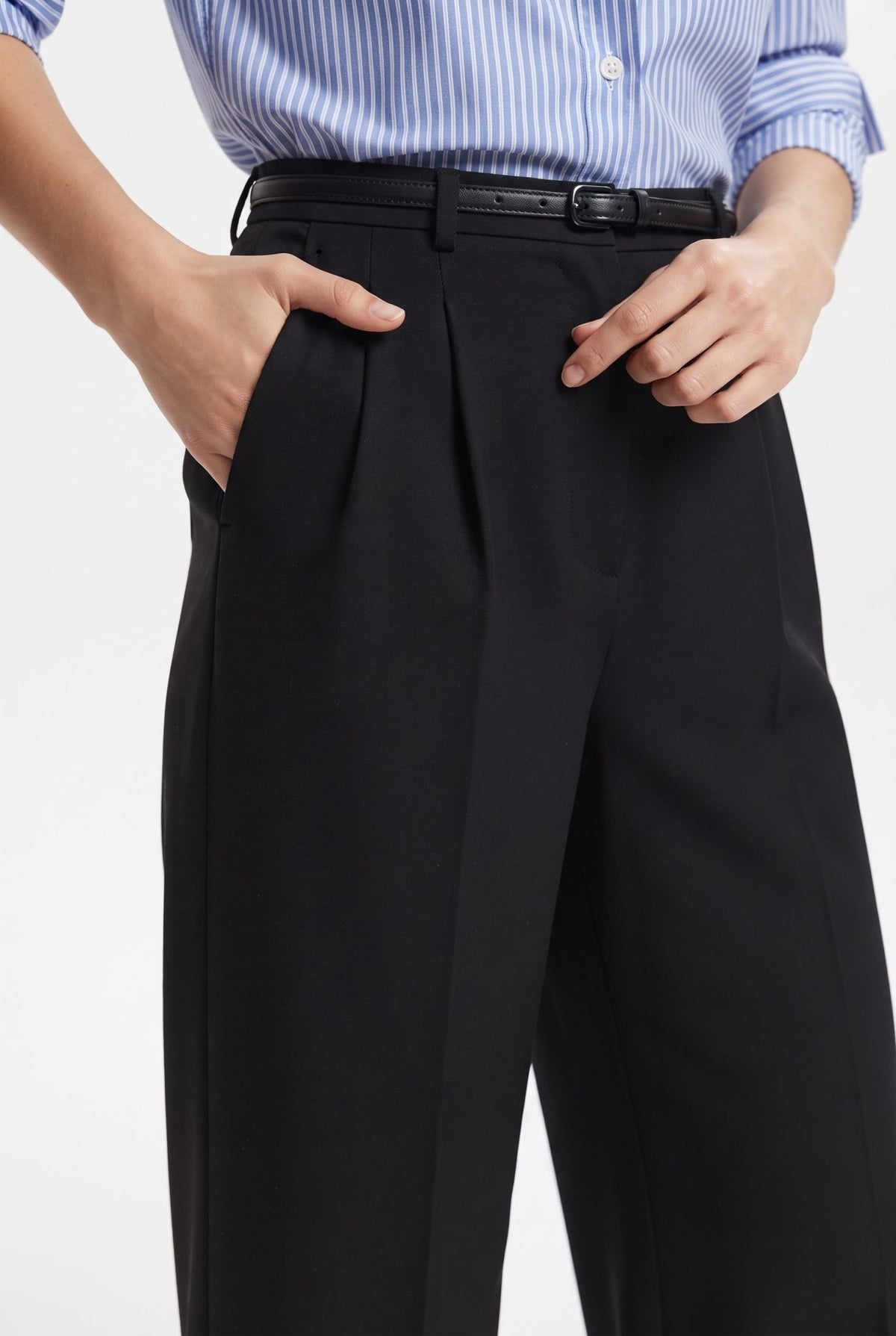 Siyah Kemerli Pilili Wide Leg/Extra Geniş Paça Dokuma Palazzo Pantolon - LUMINOIRE