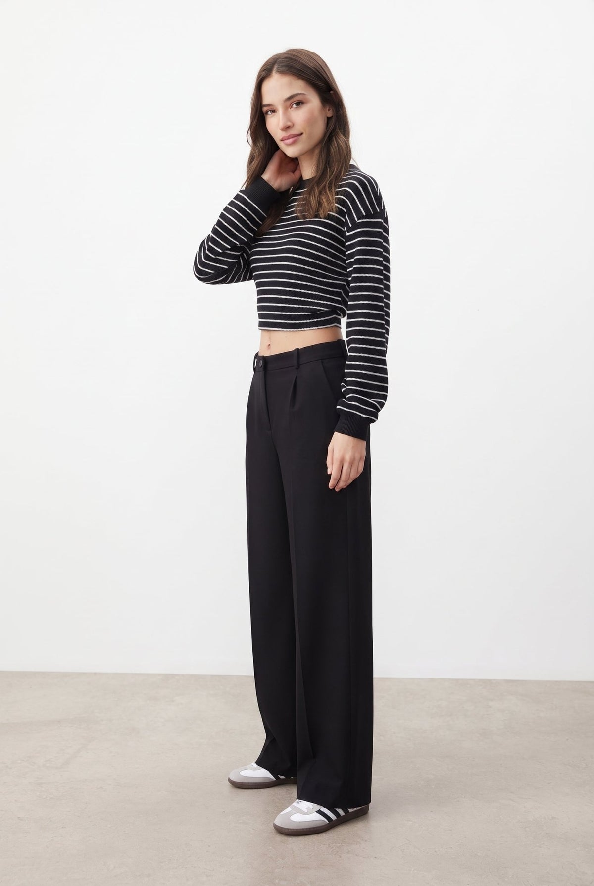 Siyah Pilili Wide Leg/Geniş Paça Dokuma Pantolon - LUMINOIRE